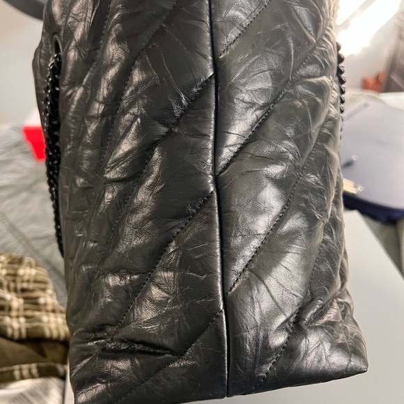 Balenciaga Tote! - Picture 3 of 7